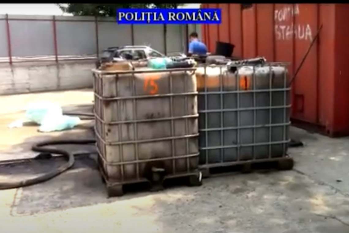 Percheziții la hoți de combustibil din Prahova