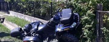 La 69 de ani, "călare" pe un ATV, a intrat într-o mașină care circula pe DN1B
