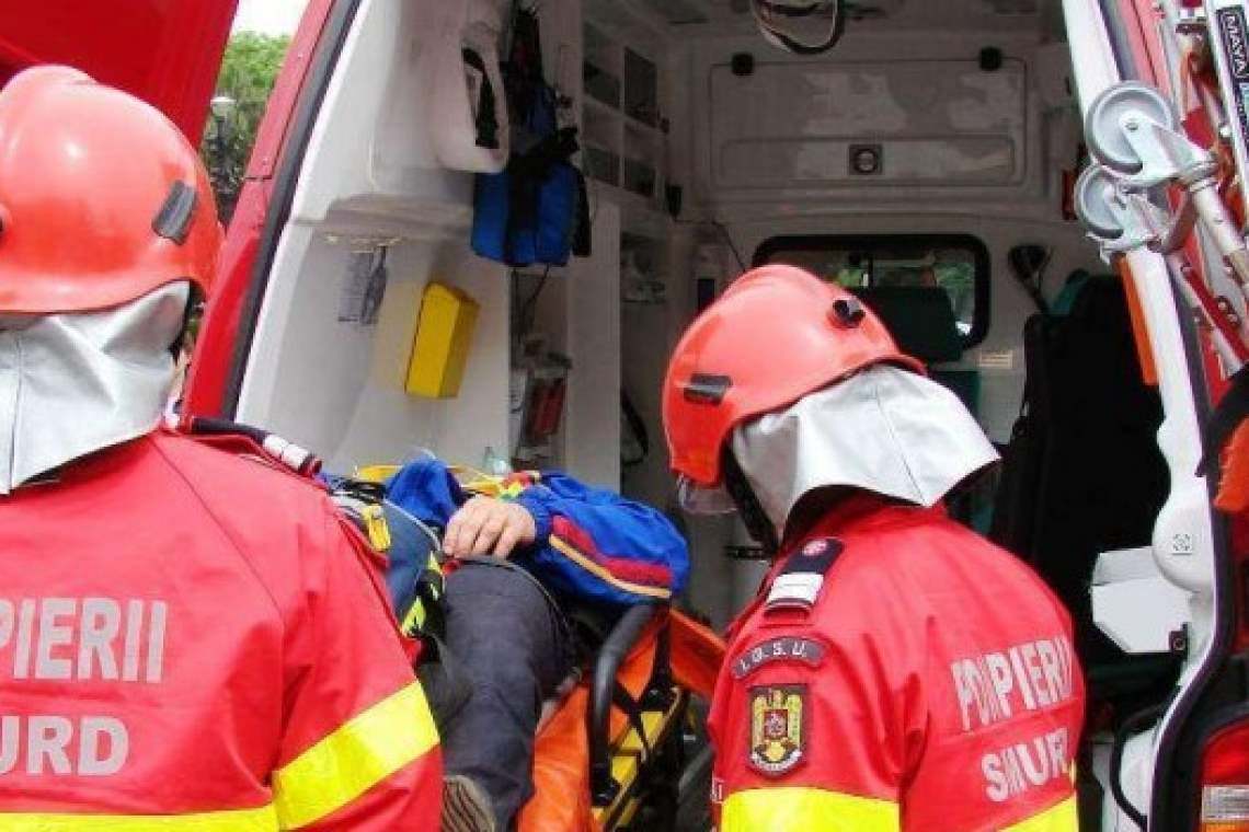 Dosar penal în cazul femeii care și-a prins brațul într-o presă