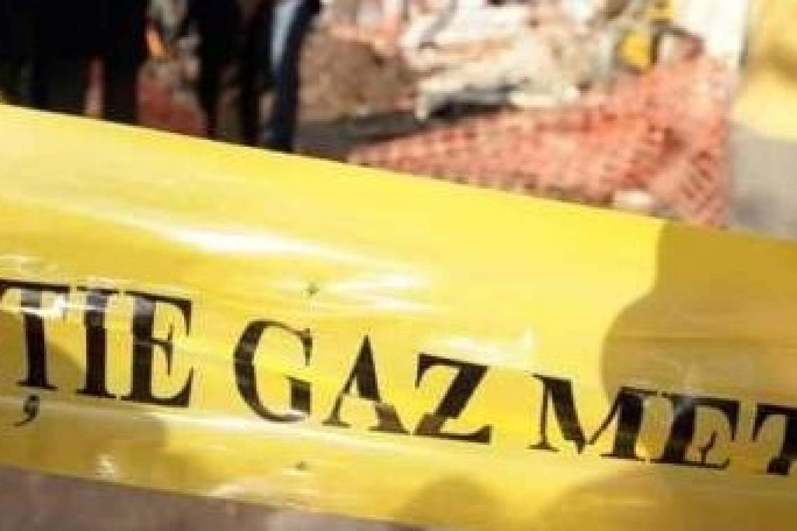 UPDATE/Magistrală de gaze, fisurată de o echipă de muncitori, la Păuleștii Noi