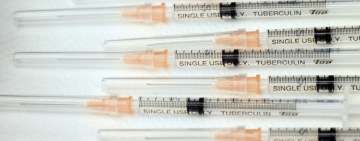 Ce-i lipsește chelului?/Loteria Vaccinului, găselnița Guvernului Cîțu pentru stimularea vaccinării!