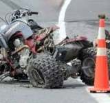 Un bărbat de 41 de ani a intrat cu ATV-ul într-un stâlp, la Măneciu