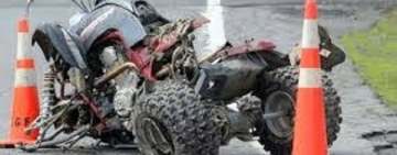 Un bărbat de 41 de ani a intrat cu ATV-ul într-un stâlp, la Măneciu