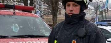 Prahoveanul Florin Arhire, pompier la ISU Brașov, a salvat dintr-un incendiu o bătrână imobilizată la pat