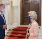 Iohannis și Cîțu, cu Ursula la plimbare, de la un palat la altul! Noi cu ce ne alegem?
