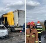 Video/ Imagini șocante de la accidentul de pe DN1B, în care o mașină și cabina unui TIR au luat foc