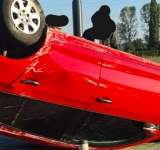 O mașină s-a răsturnat pe DN1, la Comarnic