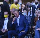 Klaus Iohannis: “Eu zic că masca trebuie purtată tot timpul”