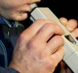 Bărbat din Urlați, prins beat și fără permis la volanul unei mașini, pe raza comunei Chiojdeanca