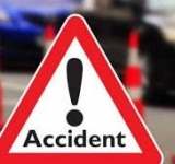 O femeie a ajuns la spital după ce a intrat cu mașina într-un șanț, la Valea Călugărească