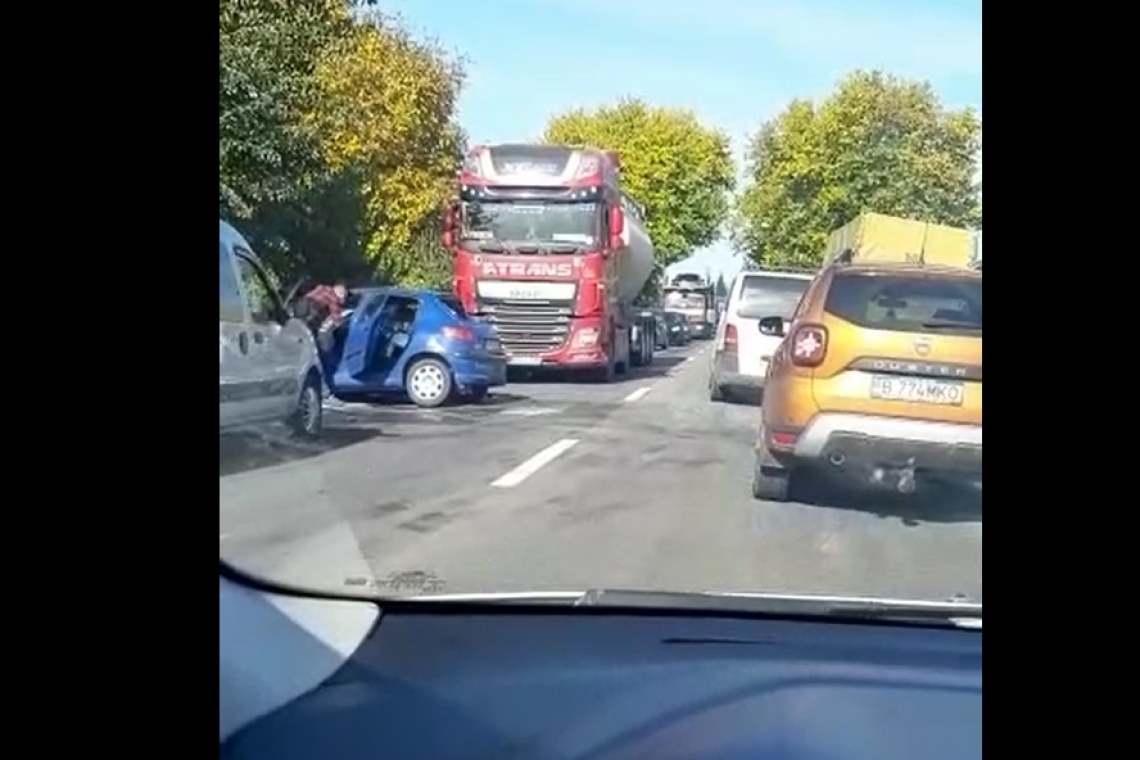 Doi răniți, într-un accident rutier produs la Gura Vitioarei, pe DN1A