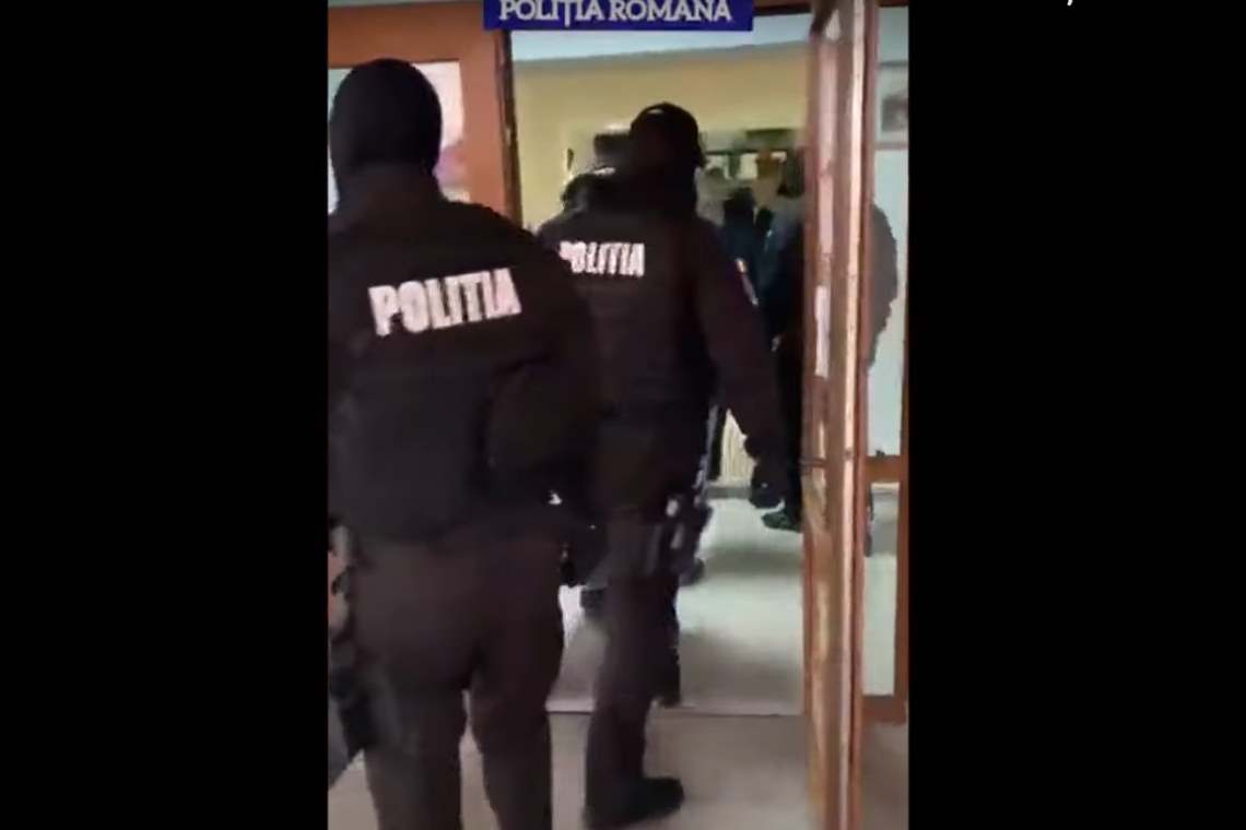 Percheziții în Prahova, într-un dosar privind decontarea ilegală a unor lucrări