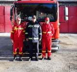 Ei sunt trei dintre oamenii în uniformă de salvator: Vasile, Petre și Narcis. În drum spre locul de muncă, au ajutat răniții dintr-un accident