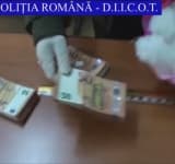 Video/ Trimitea în Italia euro falși, ascunși într-o pernă! 