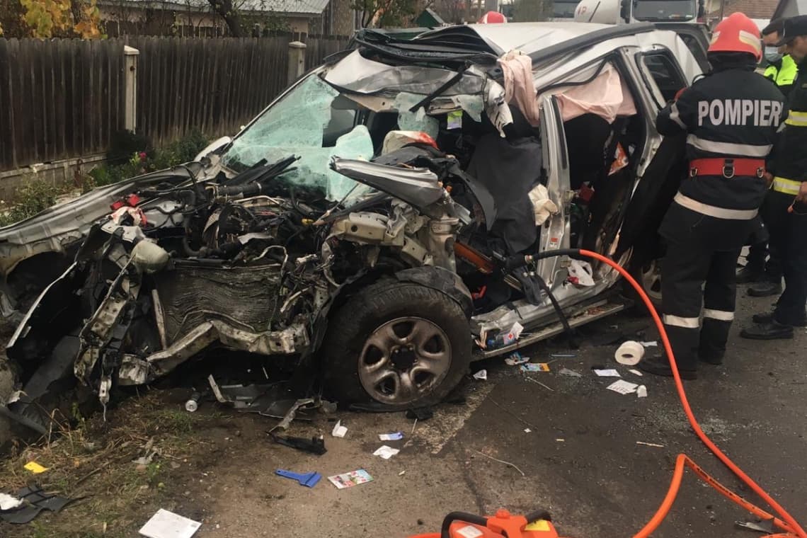 Accident grav la Ciorani. Un TIR a intrat în coliziune cu un autoturism! 