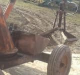 Un bărbat a ajuns la spital, după ce s-a răsturnat cu un utilaj, la Cerașu