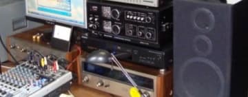Prahovean, cercetat pentru că-și făcuse post pirat de radio!