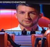 Un român de 30 de ani a fost executat cu trei focuri de armă, în holul unui bloc din Roma