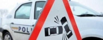 Trafic blocat pe DN1, după ce două camioane s-au ciocnit, în zona Bănești