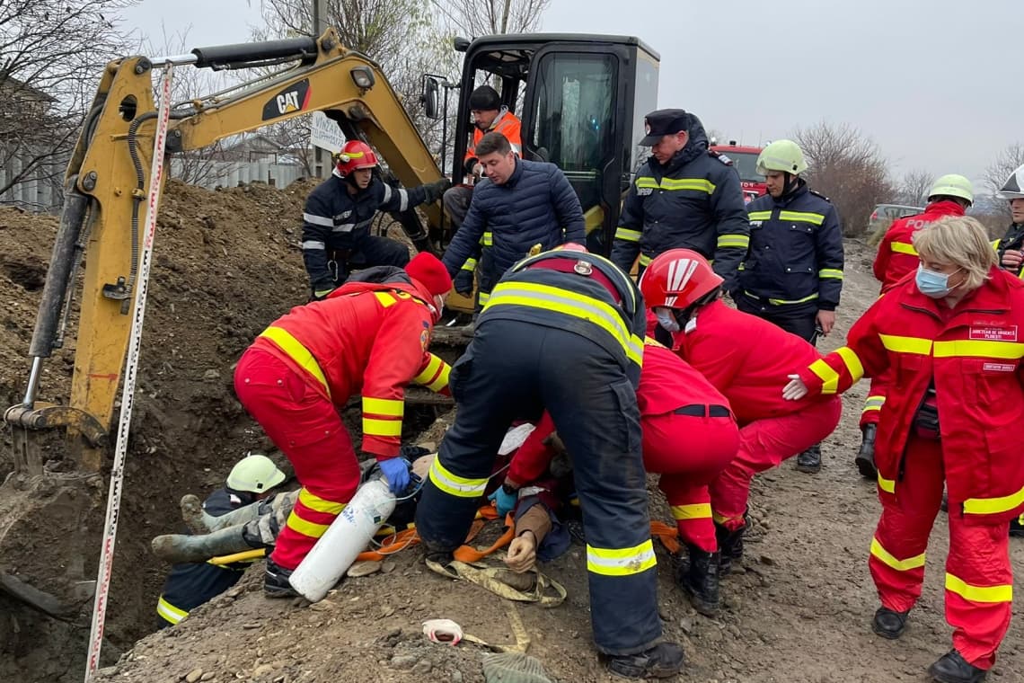 Un mal de pământ s-a prăbușit peste un bărbat, la ieșirea din Urlați spre Ceptura