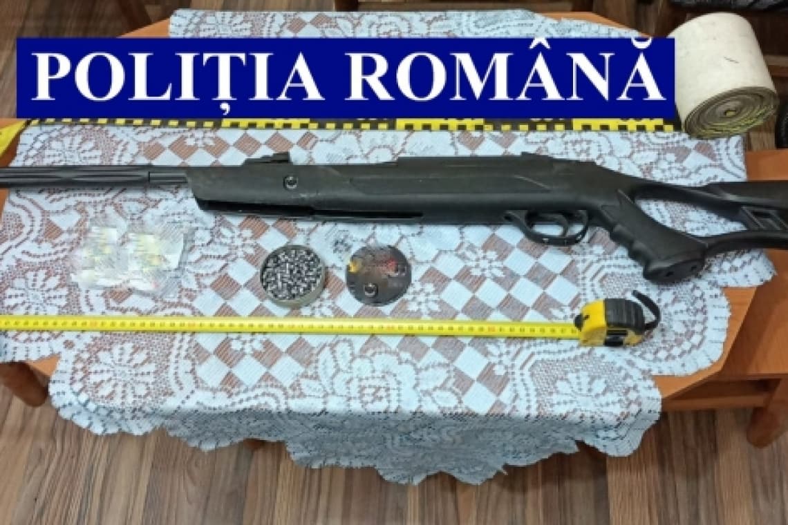 Percheziții în Prahova, la persoane bănuite de deținere ilegală de arme