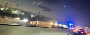 Un bărbat a ajuns la spital, după ce a intrat cu mașina în parapetul de pe DN1