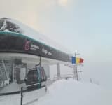 Pe domeniul schiabil Sinaia, Gondola Carp și Telescaunul Soarelui nu funcționează, sâmbătă dimineață, din cauza vântului puternic