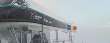 Pe domeniul schiabil Sinaia, Gondola Carp și Telescaunul Soarelui nu funcționează, sâmbătă dimineață, din cauza vântului puternic
