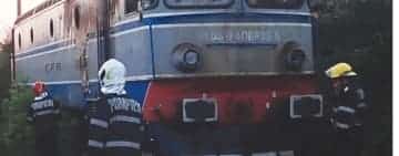 Incendiu în apropiere de Brazi, la locomotiva unui tren de marfă, plin cu îngrășăminte chimice