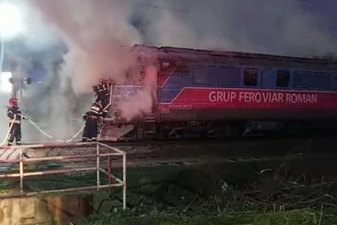 Locomotive în flăcări/ Prea multe incidente, la un pas de catastrofă, pe căile ferate prahovene!