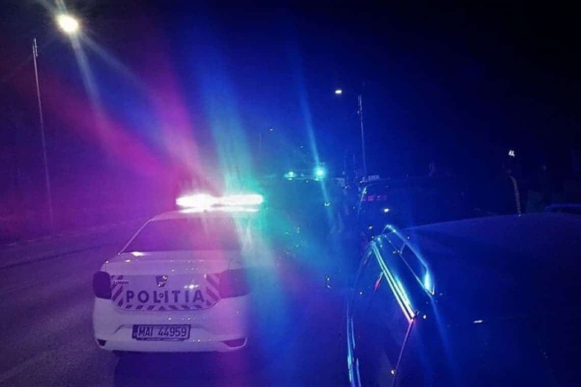 Urmăriri ca-n filme pe drumurile din Prahova. Trei șoferi au fugit de polițiști, în toiul nopții, dar nu au scăpat de dosare penale