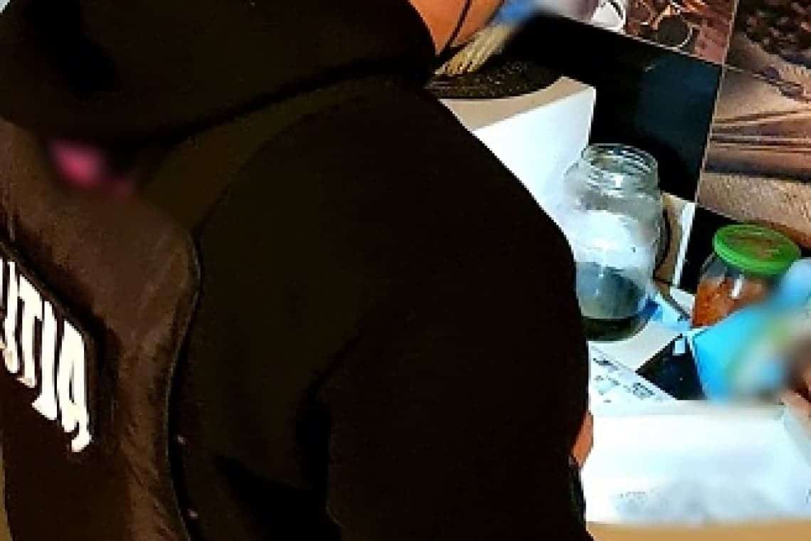 Foto/Ce au găsit polițiștii la raziile de marți dimineață, în două cartiere din Ploiești