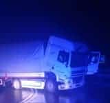 Camion în pană, la Posada. Trafic dirijat de polițiști