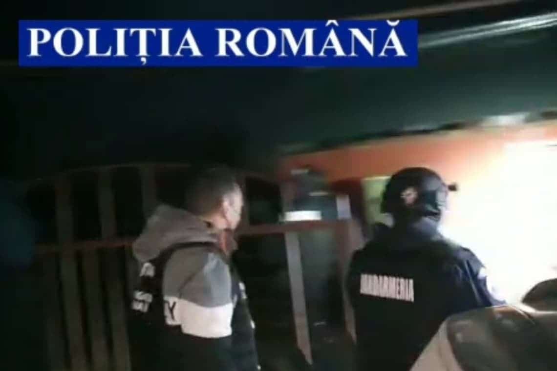 Video/ Razii de amploare în două cartiere din Ploiești. Polițiștii fac nouă percheziții la suspecți de mai multe infracțiuni