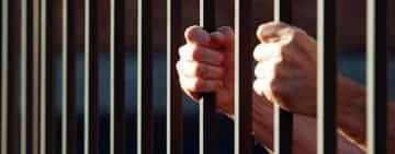 Bărbatul din Scorțeni care și-a ucis cumnatul a fost condamnat definitiv la 20 de ani de închisoare