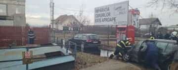 Pericol lângă cel mai mare bulevard din Ploiești. Un rezervor cu petrol s-a spart, iar combustibilul s-a împrăștiat pe sol