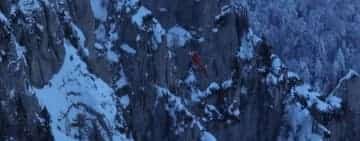 Salvamontiștii prahoveni, în imposibilitatea de a recupera de pe munte trupul alpinistei moarte pe 12 ianuarie. Vântul bate cu peste 100 km/h