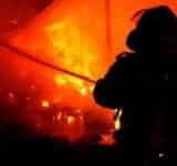 O întreagă gospodărie a fost cuprinsă de flăcări în comuna Bertea
