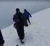 Acțiune de peste trei ore a jandarmilor și salvamontiștilor prahoveni pentru recuperarea unor tineri blocați pe munte