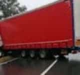 Un TIR a derapat pe DN1 A. Trafic blocat 
