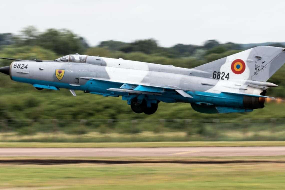 Un avion MIG 21 LanceR al Armatei Române a dispărut de pe radar. Au fost declanșate operațiuni de căutare-salvare