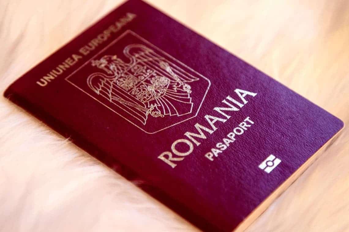 S-a triplat numărul solicitanților de pașapoarte în județul Prahova