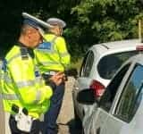 Un bărbat de 75 de ani, prins conducând un autoturism prin Ploiești, deși nu avea permis de conducere