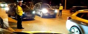 Video/ Un șofer e căutat de Poliție! A fugit de la locul accidentului și a abandonat mașina, pe o stradă din Ploiești