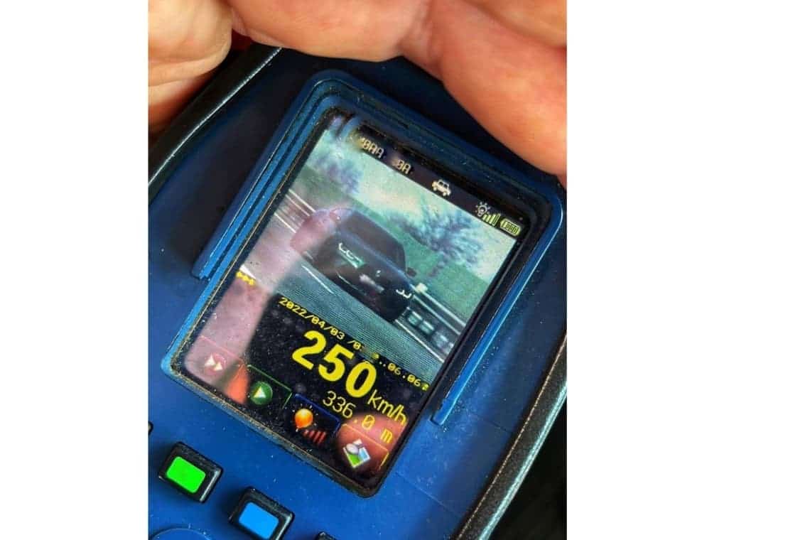 Mesajul polițiștilor pentru un “zburător “ pe A2, care depășise cu mult limita legală