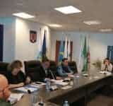 Noua formulă de transport public în zona Ploieștiului a provocat iar dispute aprige între primarul Volosevici și consilierii PNL