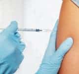 Inculpații vaccinați fictiv la centrul din Valea Călugărească, acorduri de recunoaștere pe bandă rulantă/ Pedepse cu suspendare și muncă în folosul comunității, la biserici, primării sau școli