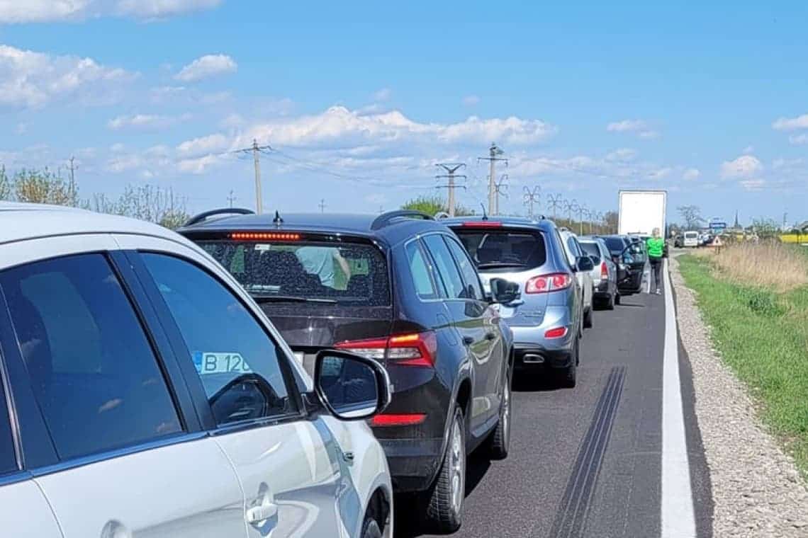 Trafic restricționat pe DN1B, la Mizil, din cauza unui accident rutier. Unul dintre șoferi era băut