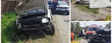 Imaginile de la accidentul produs în Brătășanca arată violența impactului dintre mașinile implicate. Bătrâna decedată era pieton și trecea prin zonă în momentul evenimentului rutier