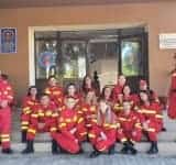 Aproape 100 de voluntari participă la intervențiile pompierilor și paramedicilor prahoveni